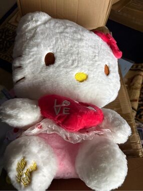 Hello Kitty White Plush with Pink Heart Pillow and Bow 17 inches high‎